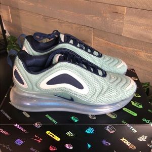 Nike Air Max 720 Women Size 8